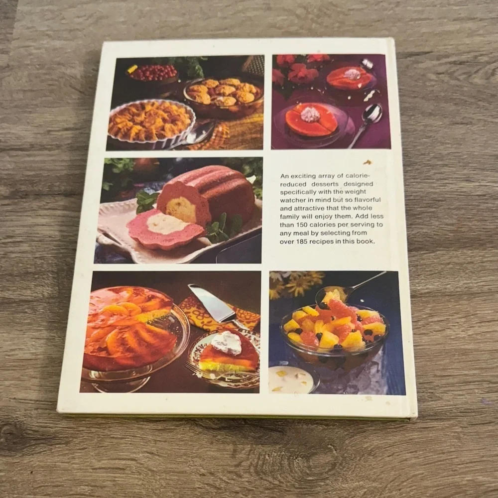 Vintage 1972 Better Homes and Gardens Low-Calorie Desserts Cookbook -Green Cover